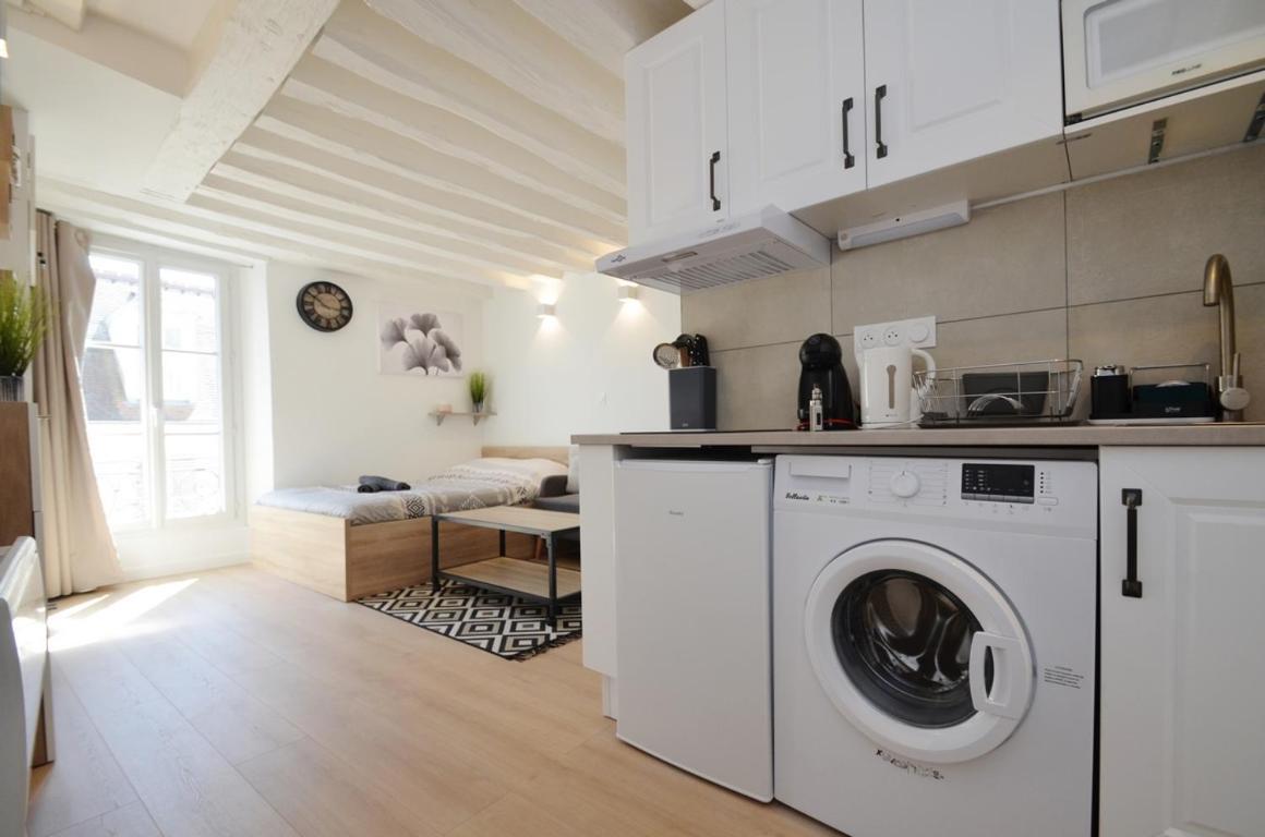 Le Petit France - Hyper Centre De Fontainebleau - Proche Insead Apartment Ngoại thất bức ảnh