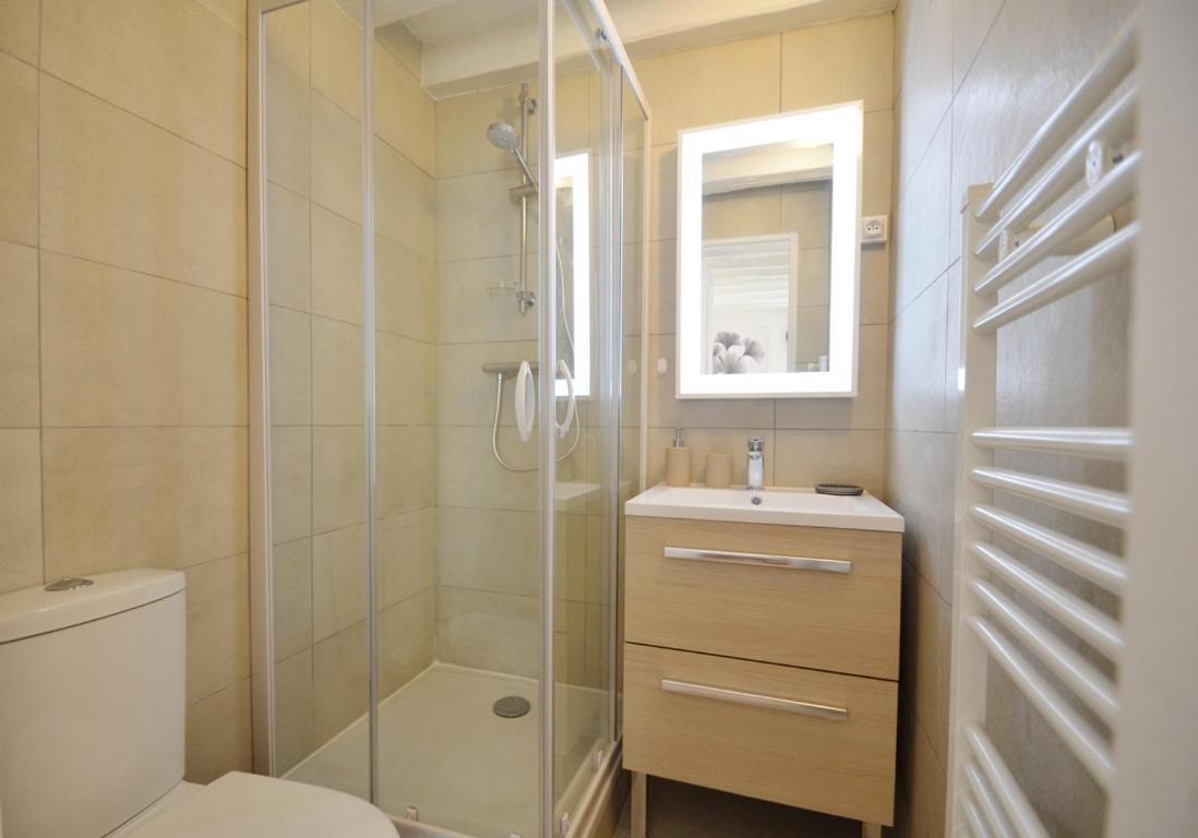 Le Petit France - Hyper Centre De Fontainebleau - Proche Insead Apartment Ngoại thất bức ảnh